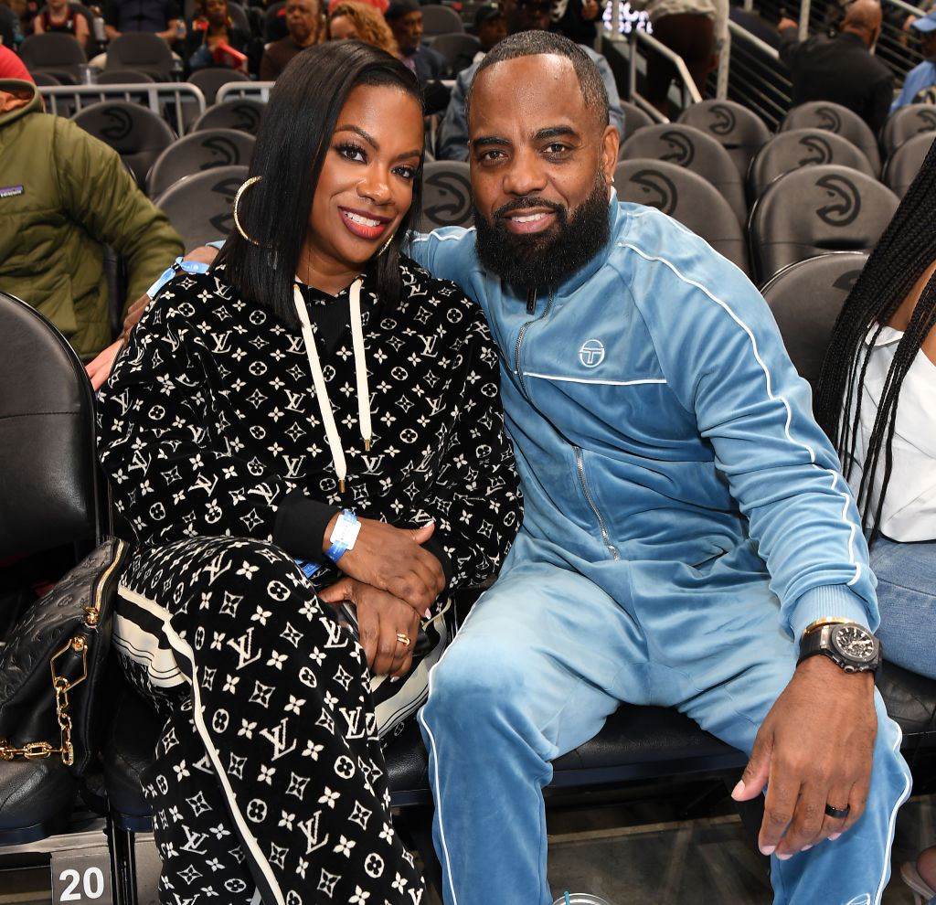 Kandi Burruss & Todd Tucker Attend Oklahoma City Thunder v Atlanta Hawks